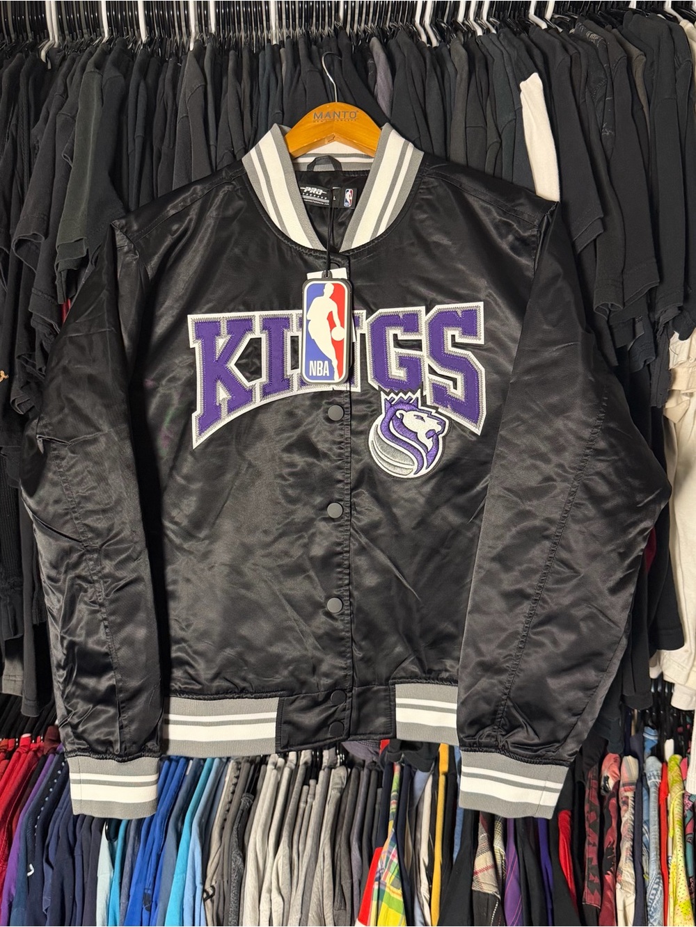 Pro Player Sacramento Kings Satin Bomber Jacket Women’s Large Black Button Snap